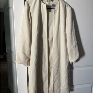 Jacqueline Ferrar Cream Stretch Top